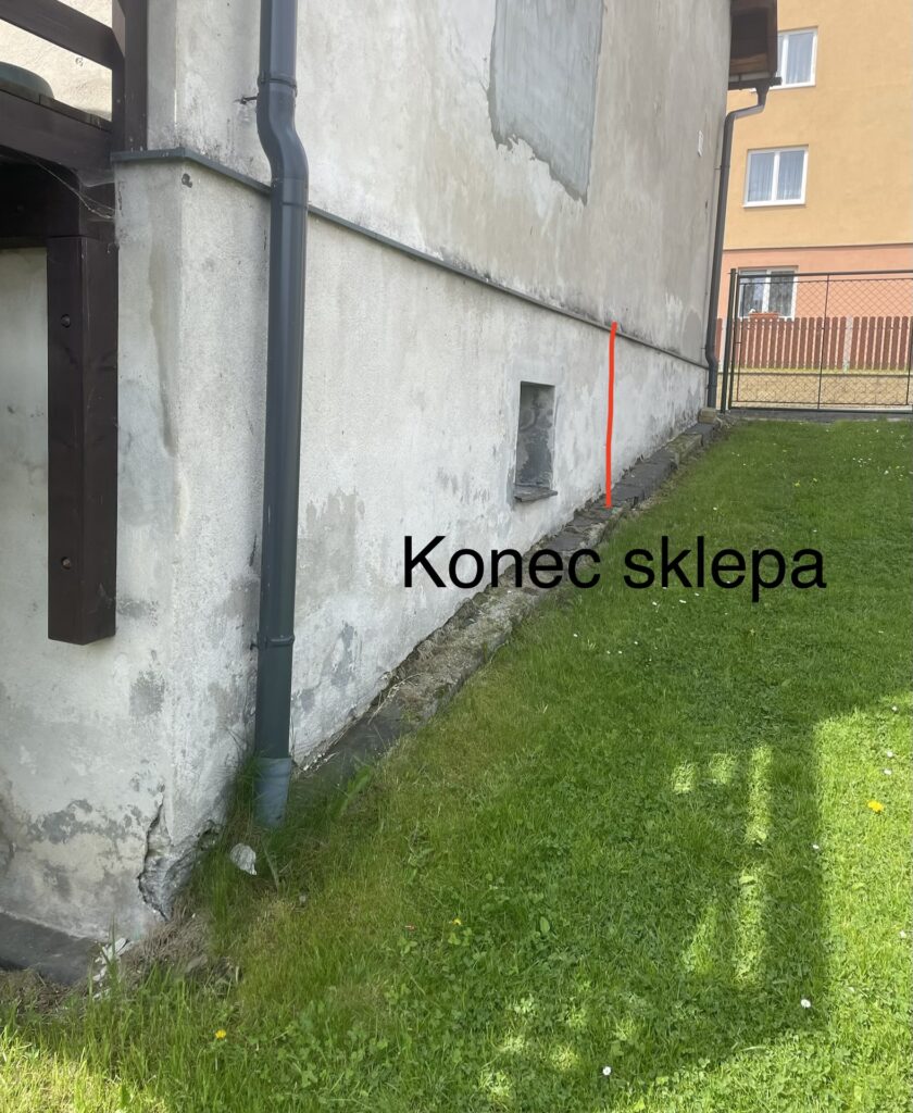 Dom częściowo podpiwniczony na zboczu